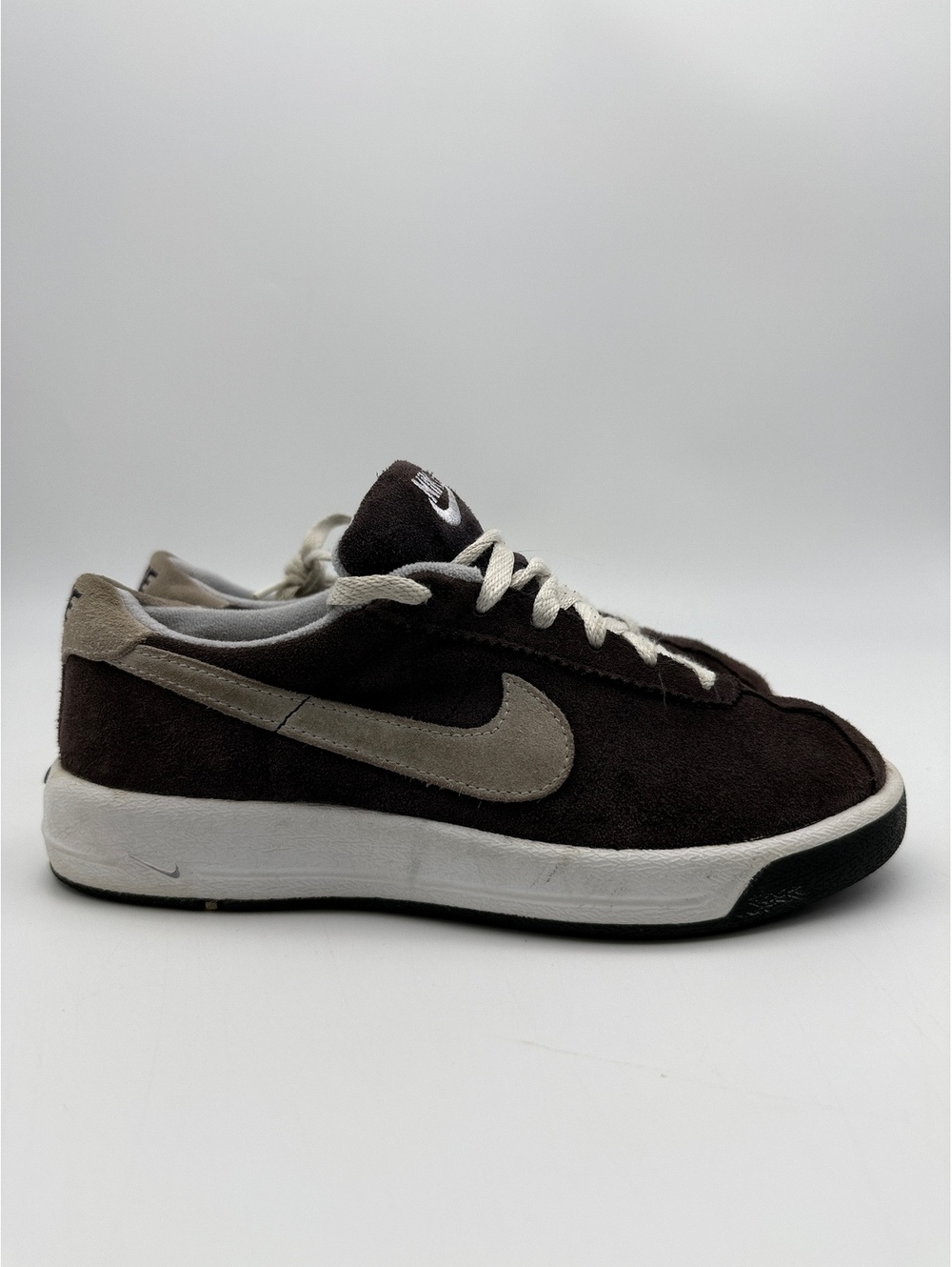 Nike Vintage 2003 Womens Suede Retro Sneakers Plum Gray Y2K Low Top Size 6.5
